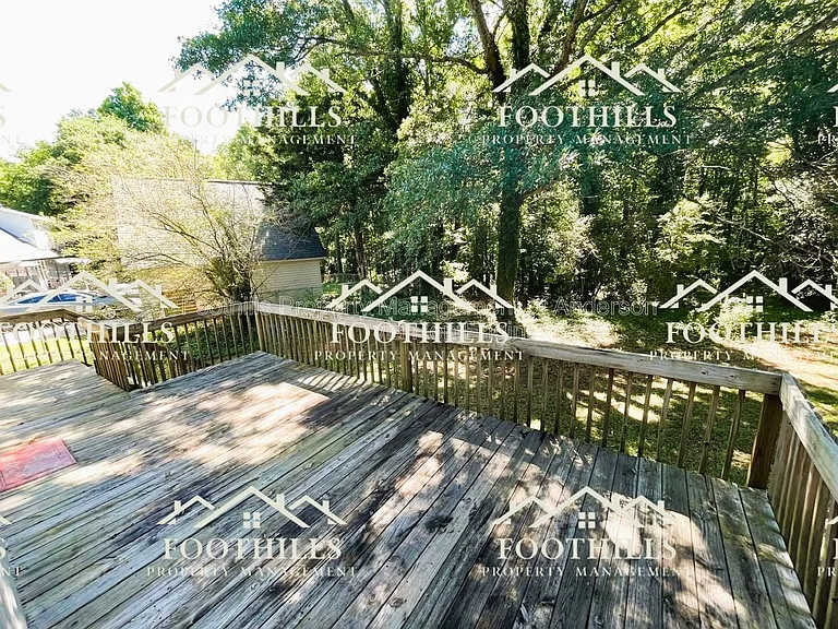 214 Keithwood Dr — Photo 21