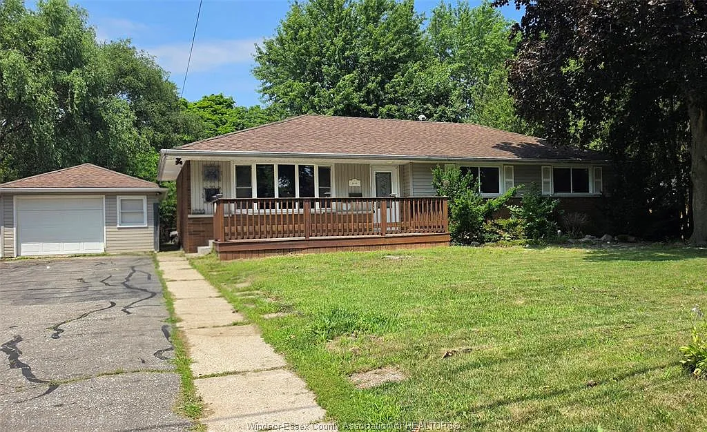 4 bed, 1.5 bath, $2,800 — Photo 1
