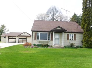 8220 Center Rd, Newton, WI 53063
