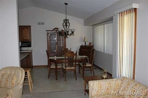 4th image of 41255 Donna Dr