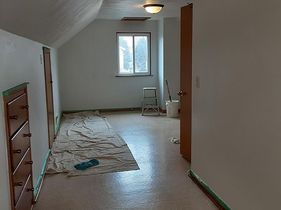 3rd image of 4452 Helmond Ct