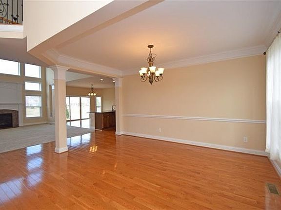 5th image of 8523 Kempton Ln