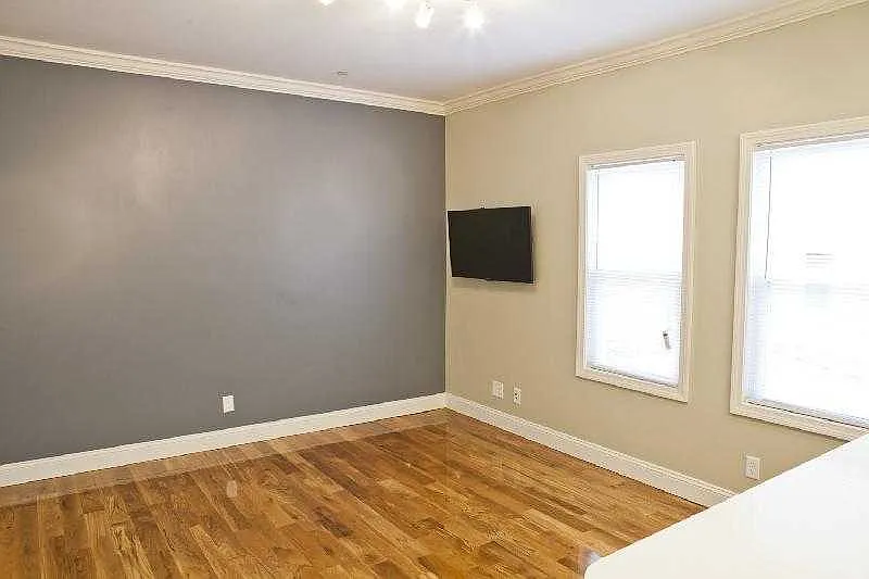 5 bed, $5,000 — Photo 3