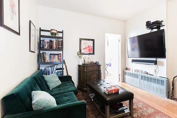 Rented by Compass | media 6