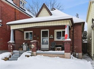 121 Gibson Ave, Hamilton, ON L8L 6J9