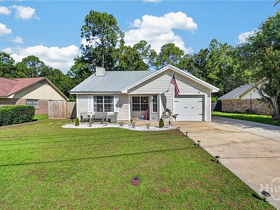 3rd image of 846 Ridgewood Way
