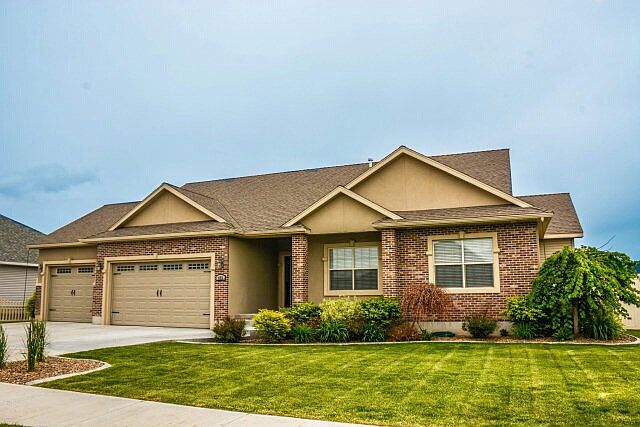 1st image of 672 E Gatehouse Ln