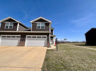 752 Sedgegrass Dr, Champaign, IL 61822