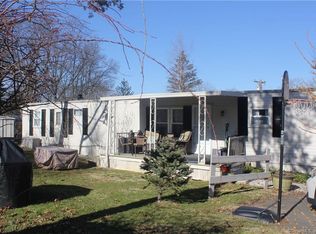 55 Apple Blossom Ln, Danbury, CT 06811