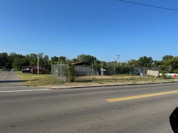 387 E Broadway St, Jackson, OH 45640