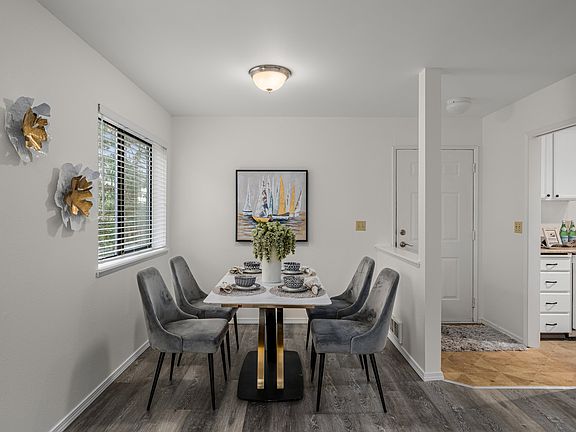 4th image of 412 10th St APT B202