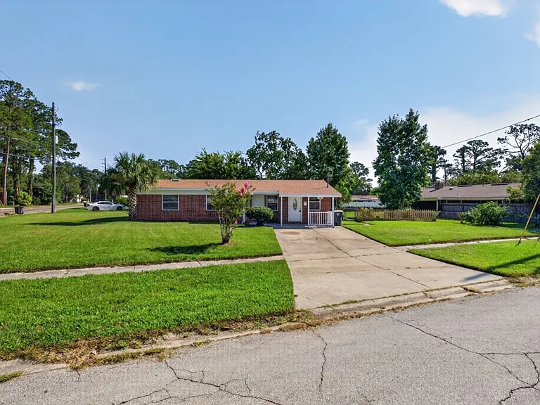 5503 Boeing Dr — Photo 1