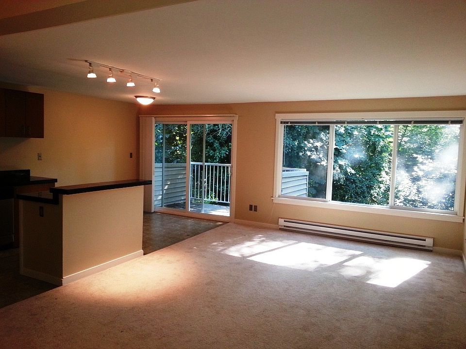 1st image of 615 SW Ambaum Blvd APT 205
