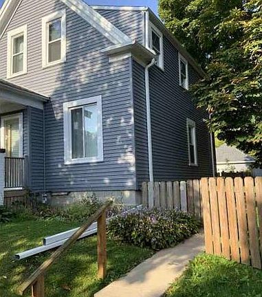 4th image of 3157 N Bremen St