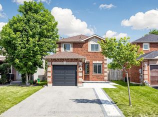 4 Garibaldi Dr, Barrie, ON L4N 8C3