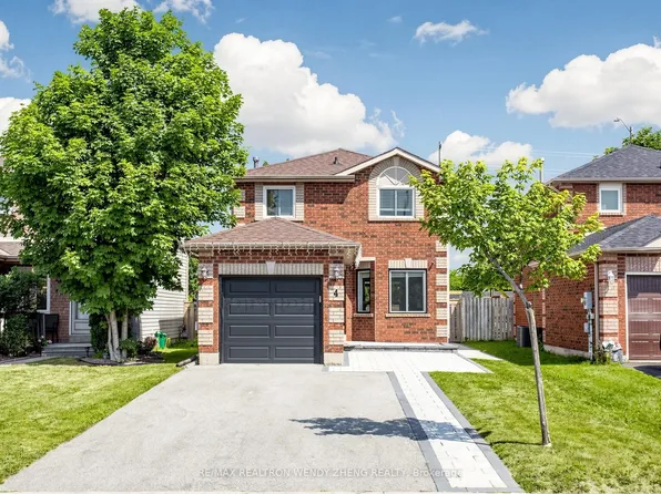 4 Garibaldi Dr, Barrie, ON L4N 8C3