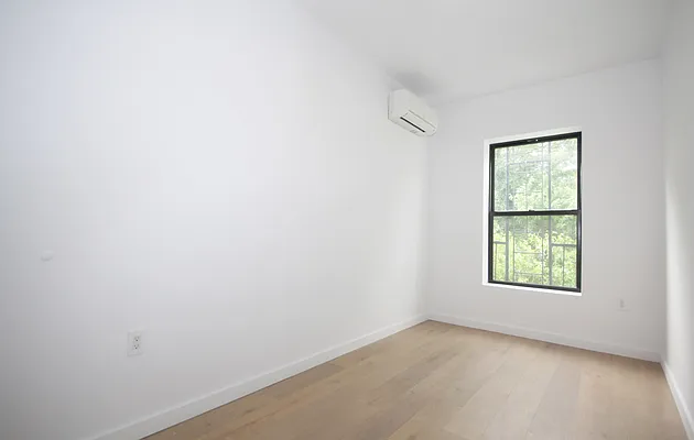 Rented by Modern Spaces | media 5