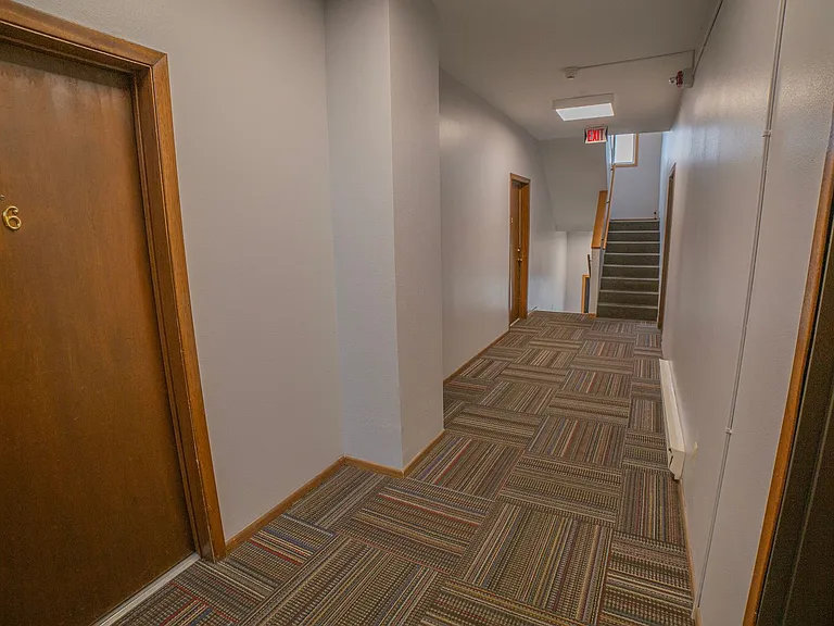 Cedars West Apartments — Photo 10