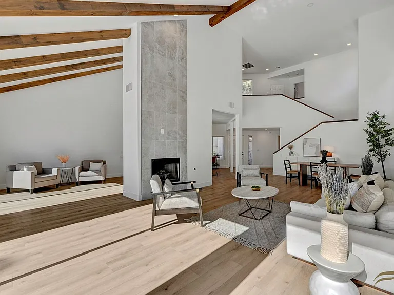 8941 Diamond Falls Dr — Photo 16