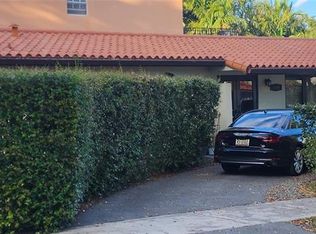 1241 La Mancha Ave, Coral Gables, FL 33134