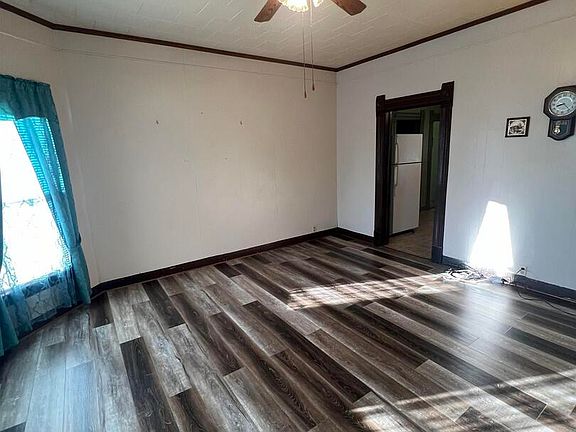 5th image of 7485 Benton St