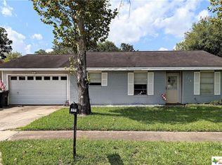 114 Concord Ln, Victoria, TX 77901