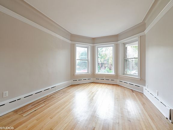 5th image of 1412 W Olive Ave #1