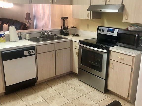 4th image of 5304 Old Oak Tree Dr