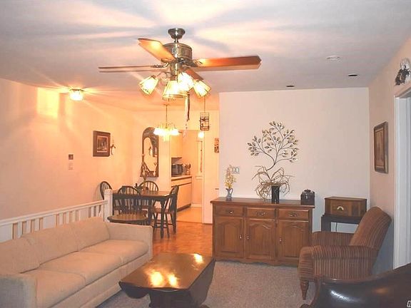 3rd image of 224-14 Kingsbury Aly #A