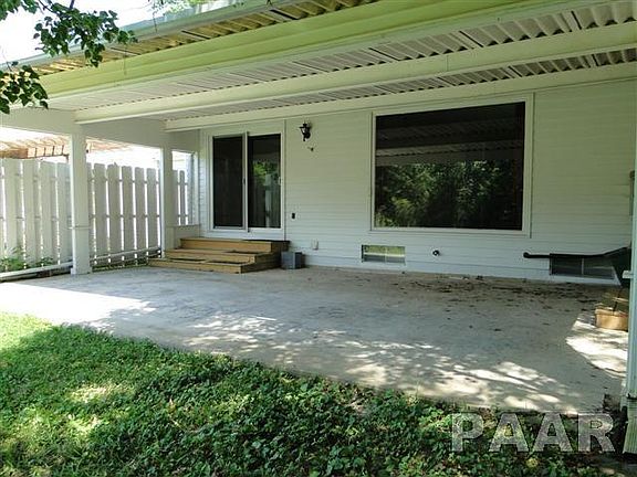 3rd image of 40 Arlington Dr