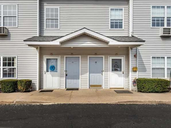 197 Fulton Street #16, Farmingdale, NY 11735