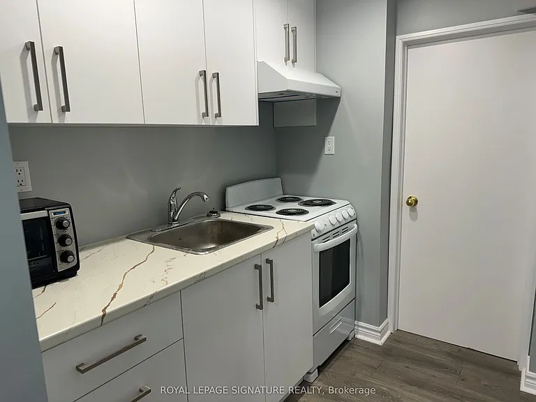 3 Tara Cres #BASEMENT — Photo 10