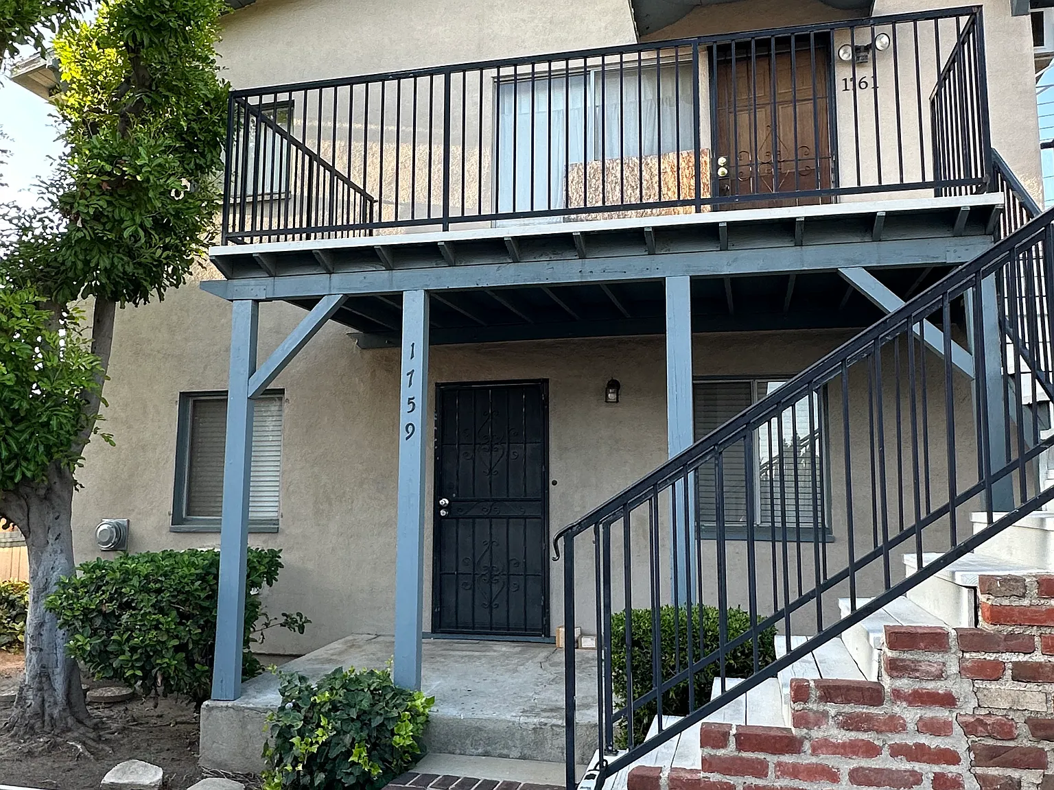 2 bed, 850 sqft, $2,600 — Photo 2
