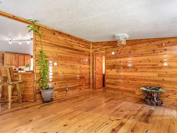 3rd image of 37813 NE 208th Ave