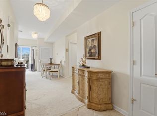 375 Rifle Camp Rd BUILDING 375-105, Little Falls, NJ 07424