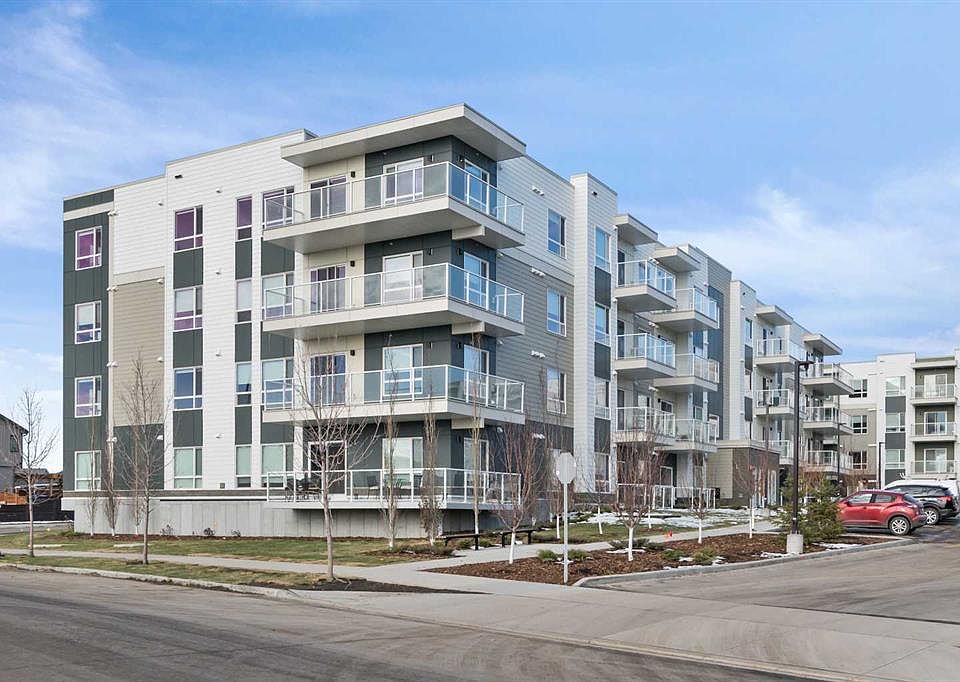 1st image of 220 E Seton Grv SE #3205