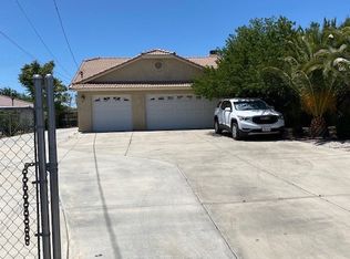 15805 Muscatel St, Hesperia, CA 92345