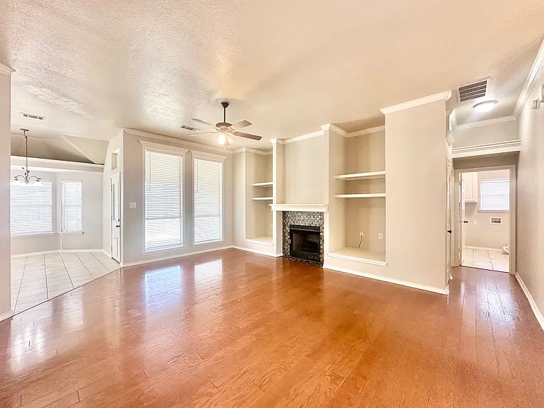 1806 Sand Stone Dr — Photo 4