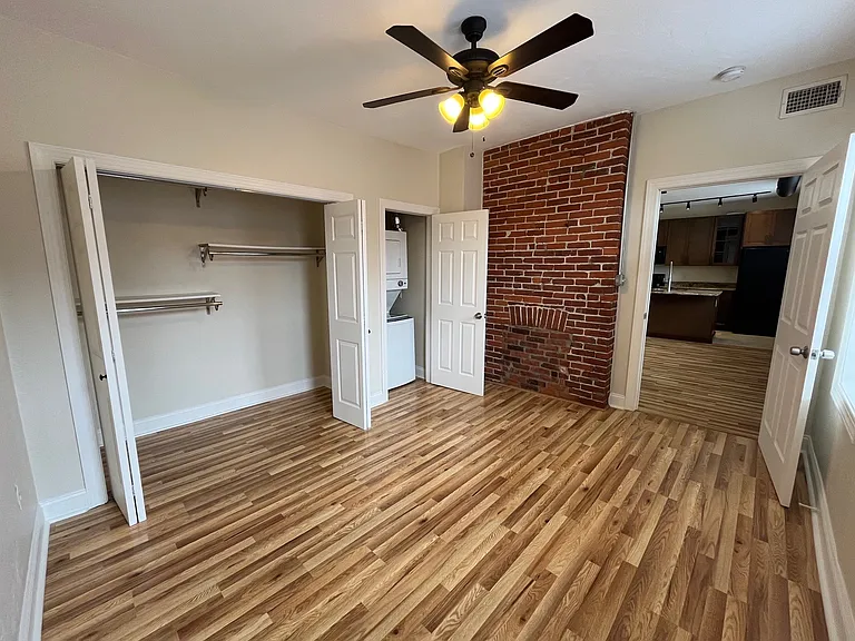 100 S 22nd St #13 — Photo 15