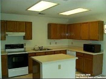 3rd image of 7831 Sandpiper Park Dr