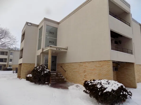 1923 Viking Dr NW APT 21, Rochester, MN 55901