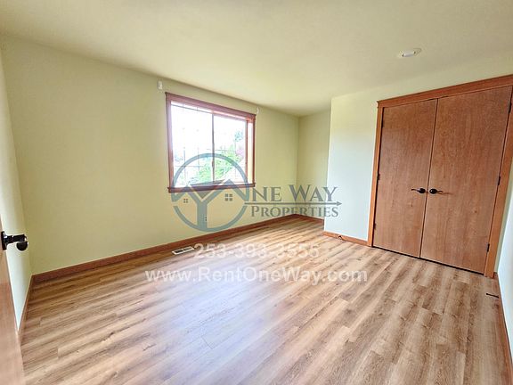 4th image of 6817 233rd Street Ct E