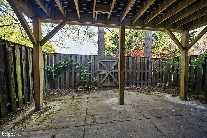 10222 Arizona Cir — Photo 29