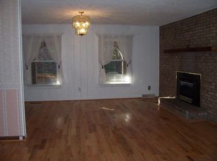 323 Spring St, Clarkesville, GA 30523