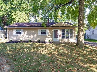 203 Erieview Blvd, Sheffield Lake, OH