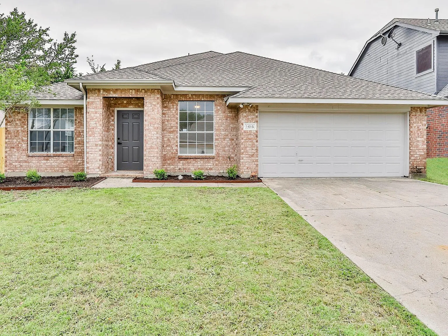 3 bed, 1820 sqft, $2,500 — Photo 1