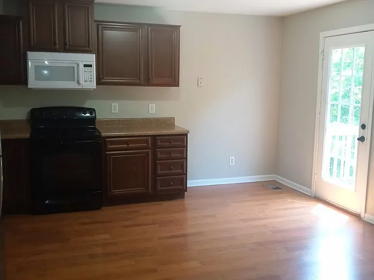1732 Thistlewood Dr #D — Photo 4