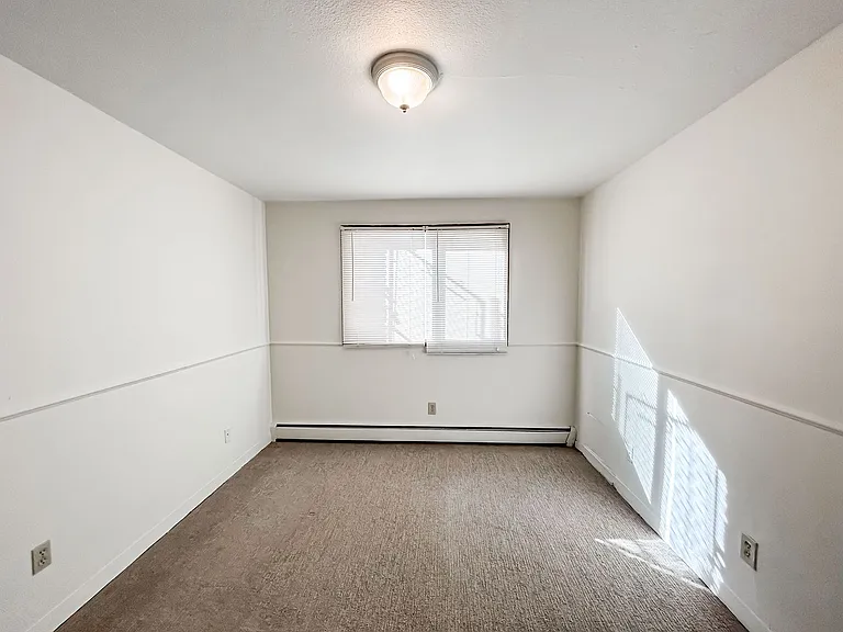 2712 Pillsbury Ave S — Photo 11
