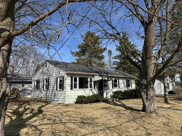 428 Linden Avenue, Hartford, WI 53027