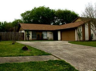 5002 Fawndale Way, Baytown, TX 77521